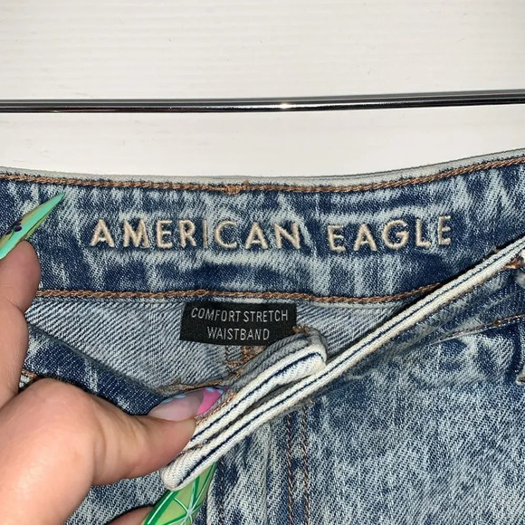 American Eagle Cut Off Mom Shorts - Picture 3 of 6
